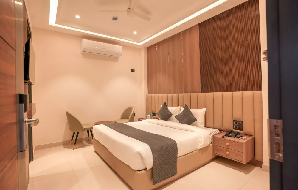 Madhuram Inn About us Image-4