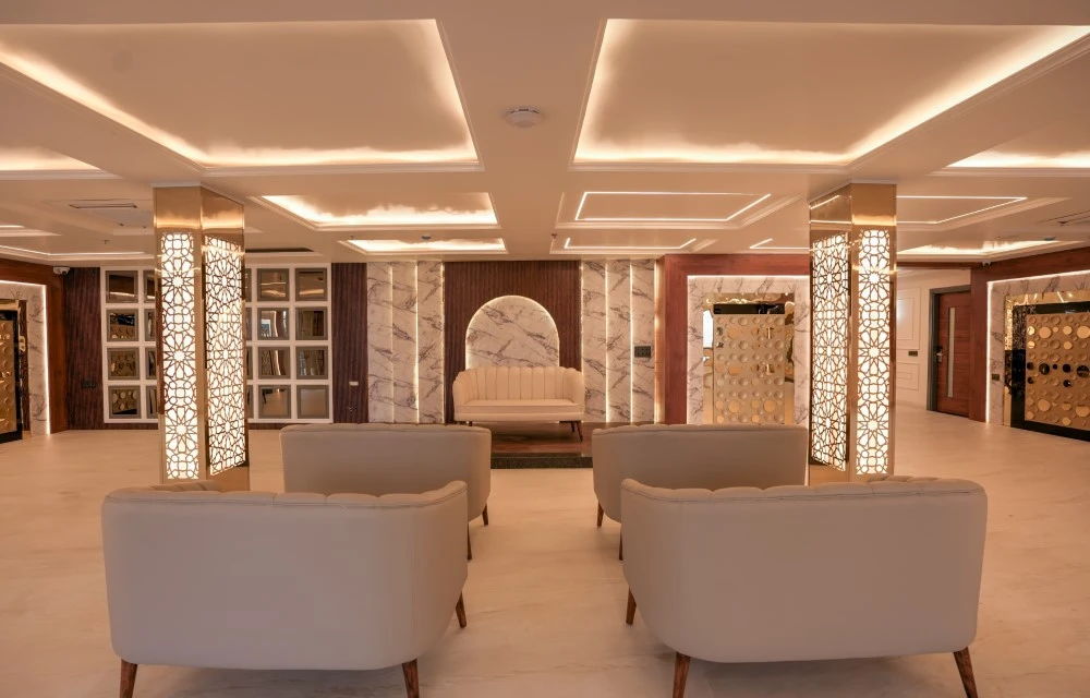Madhuram Inn Overlay Image